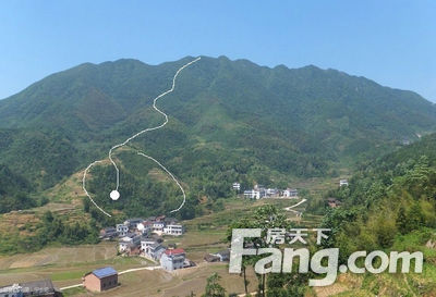 凌晨探访农村坟地风水，竟遭遇浓雾包裹！祖坟风水优劣由年柱揭秘