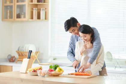 属鼠女和属狗男相配吗